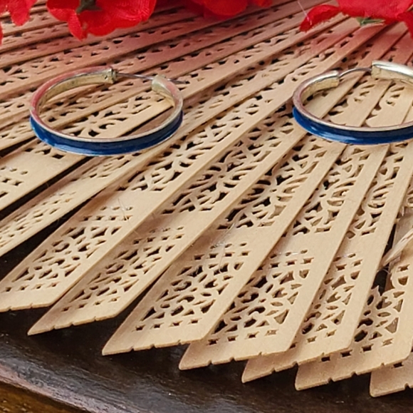 Ladies Hoop Earrings for sale - Picture 5 of 8